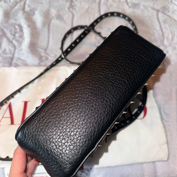 Authentic Valentino Garavani as new Rockstud black bag - Picture 8 of 13